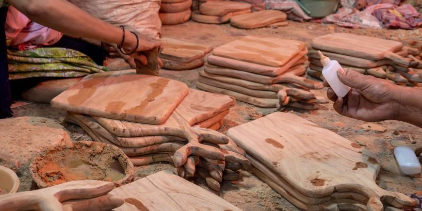 Why Indian Handcrafted Wood Is Back on Global Shelves — And This Time, It’s Different