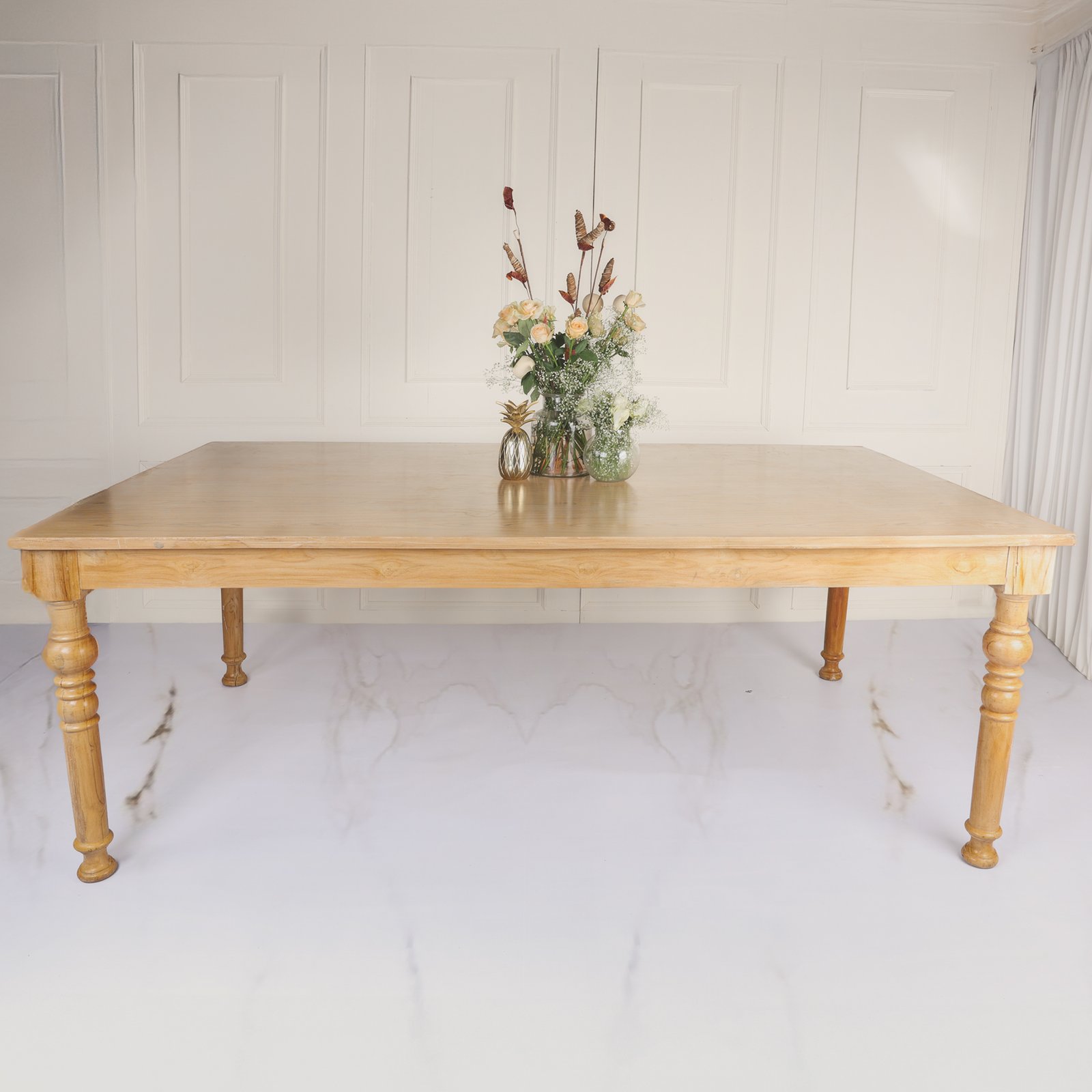 Elm Carve Table