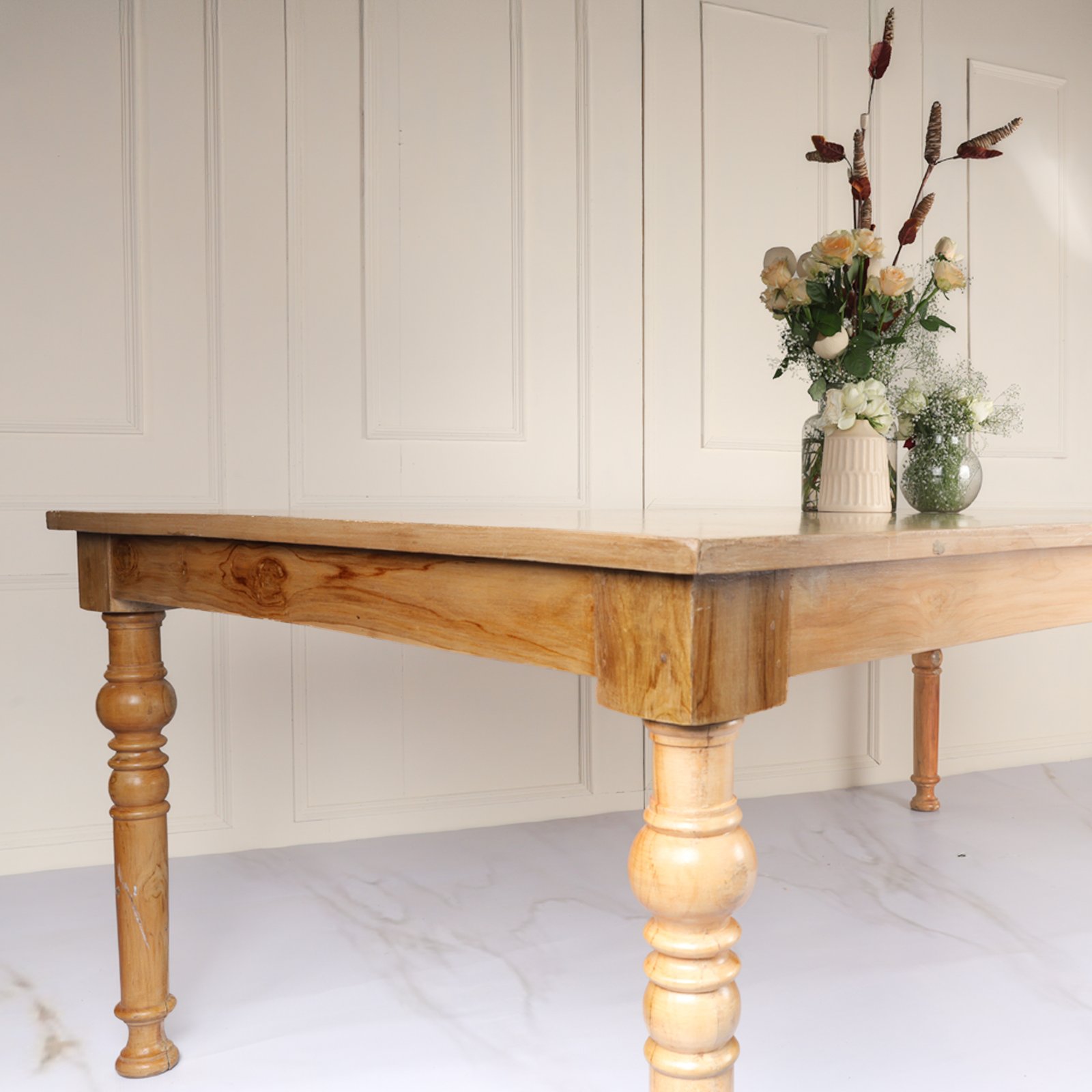 Elm Carve Table - Image 2