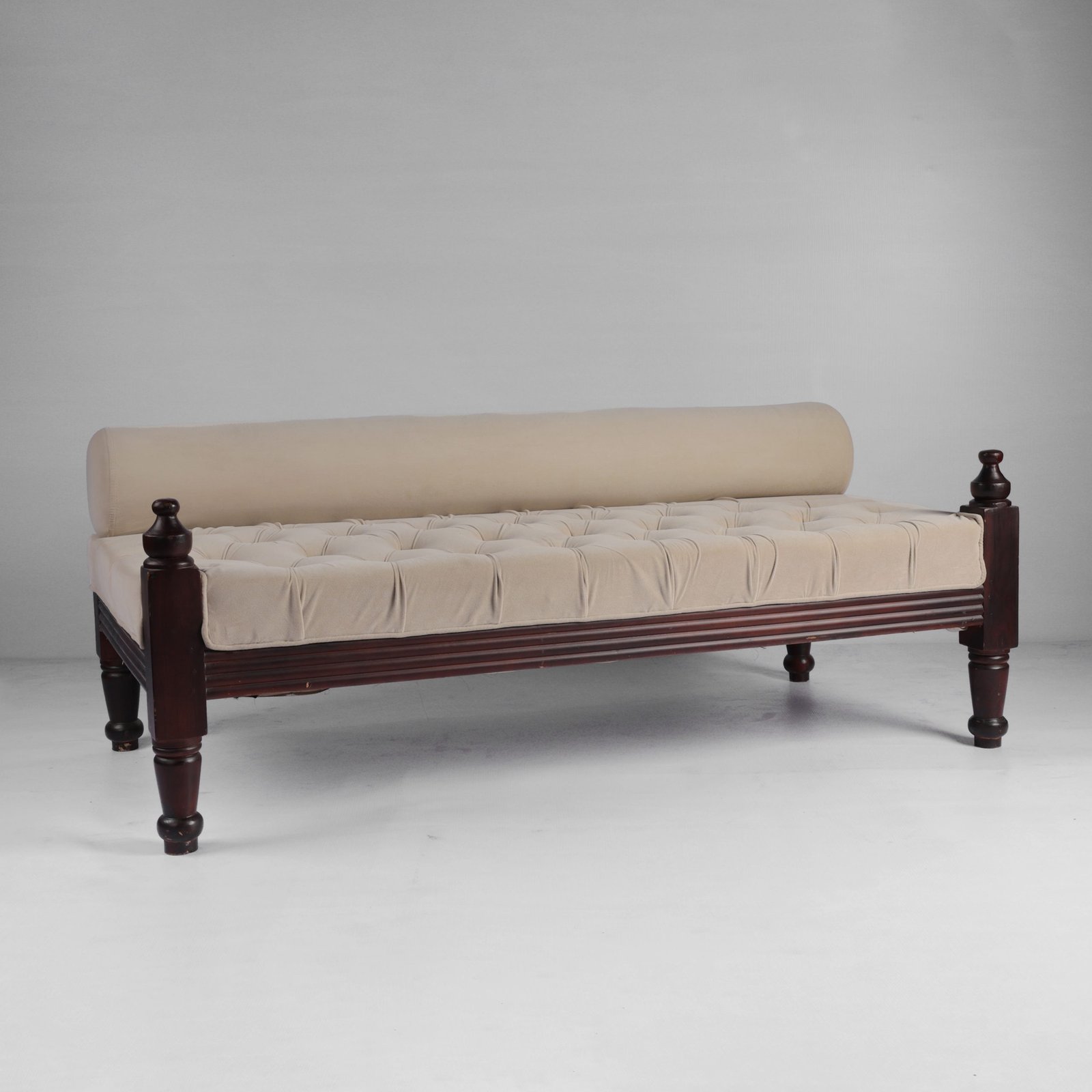 Heritage Charm Bench
