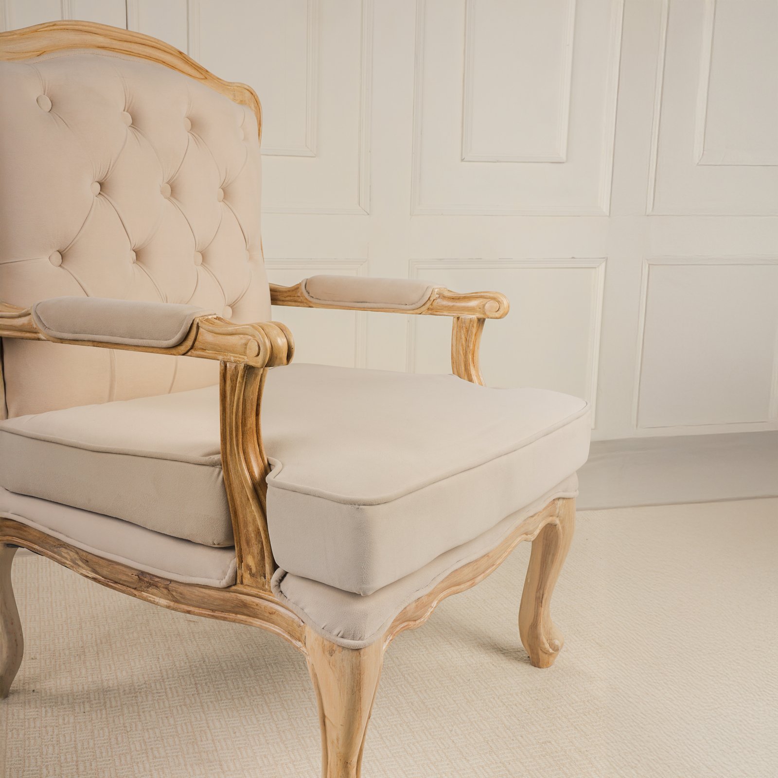 Quilted Grace Sofa - Image 3